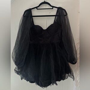 SELFIE LESLIE Black Sheer Sleeve Dress
